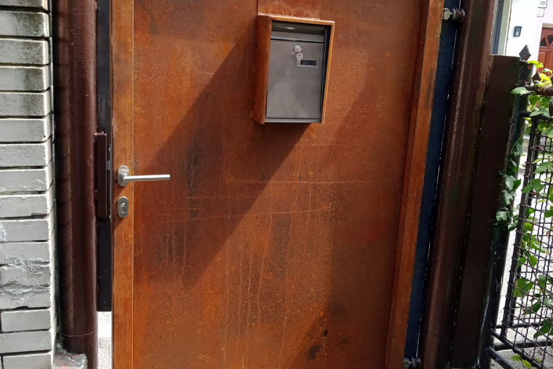 Výroba / Výroba z CORTEN-ového materiálu , Brány , ploty, nábytok , doplnky ... - foto