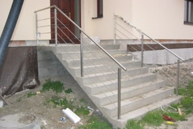 Schody a zábradlie