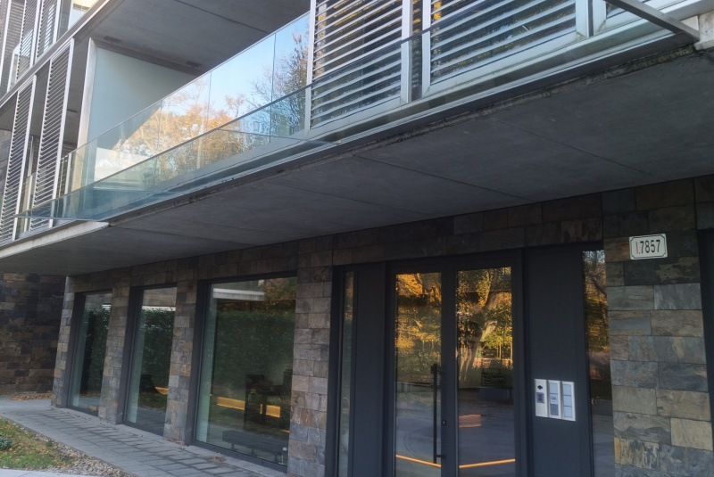 Sklenené konštrukcie a prístrešky