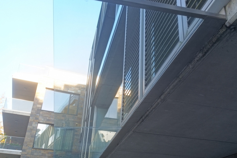 Sklenené konštrukcie a prístrešky