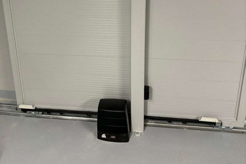 Výroba / Motory na brány ROGER TECHNOLOGY - foto